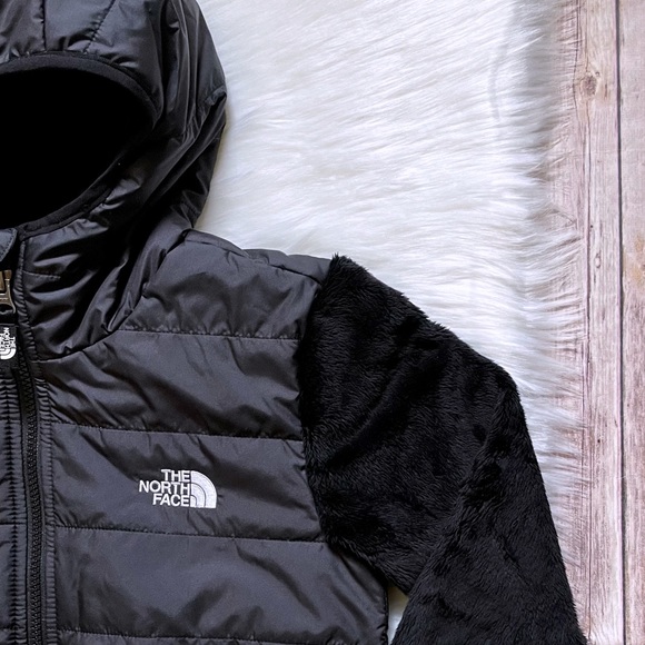 The North Face Girls’ Sherpa Nylon Jacket In Black - Picture 3 of 10
